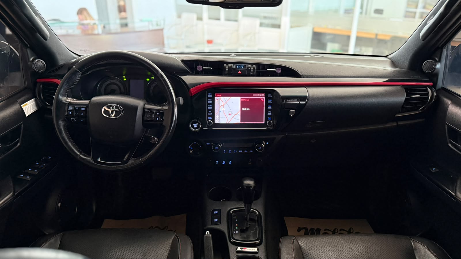 TOYOTA - HILUX  GR- S  4X4  2.8  TDI  6AT - MANUAL  - 2020